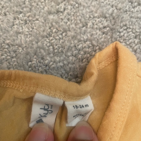 Kyte Baby dual zipper footie pajamas. Marigold color. 18-24 months. - Picture 4 of 4